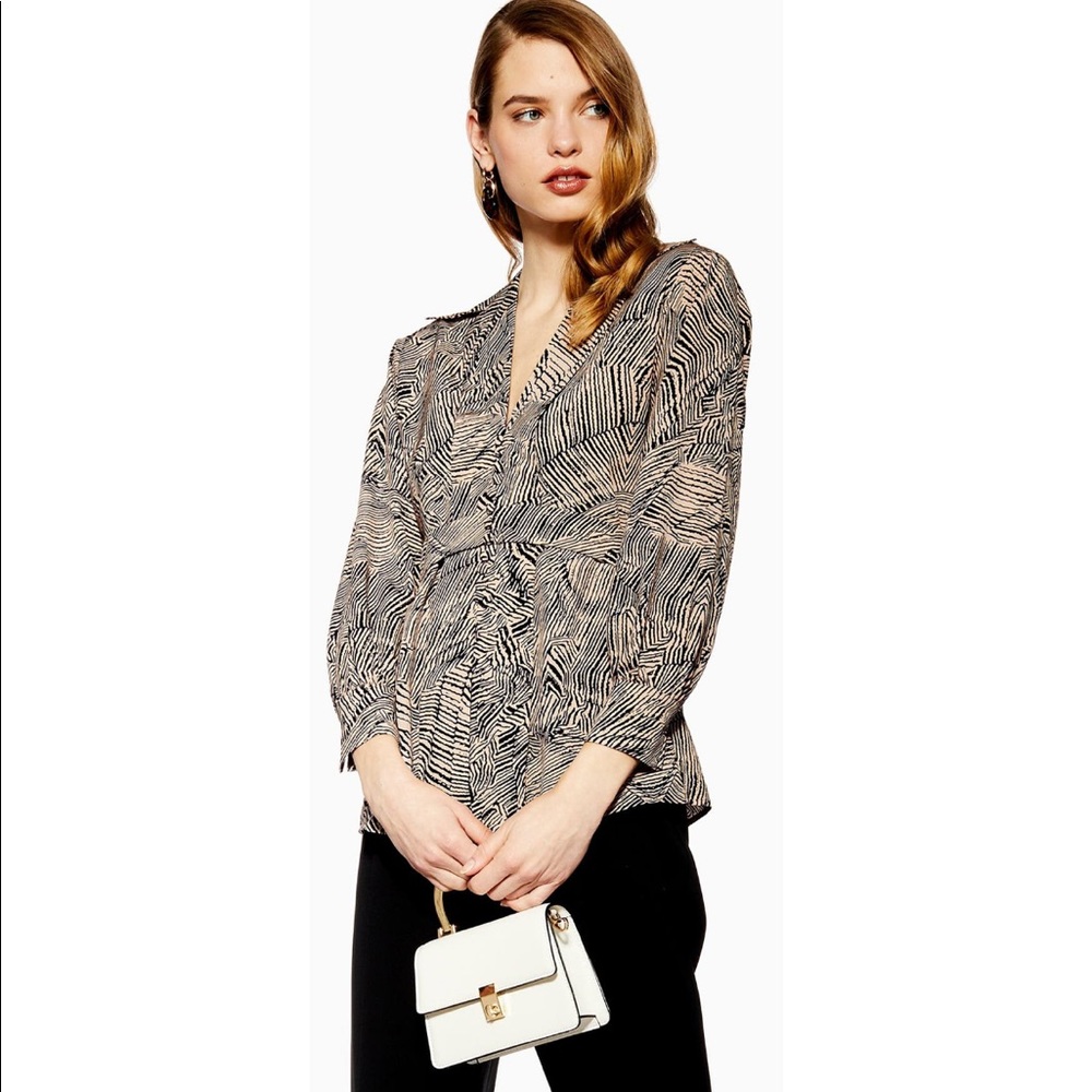 Topshop NWT sz 10 wrap button blouse